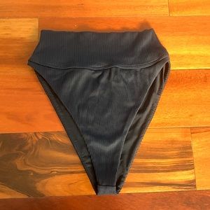 BEACH RIOT Highway bottoms black